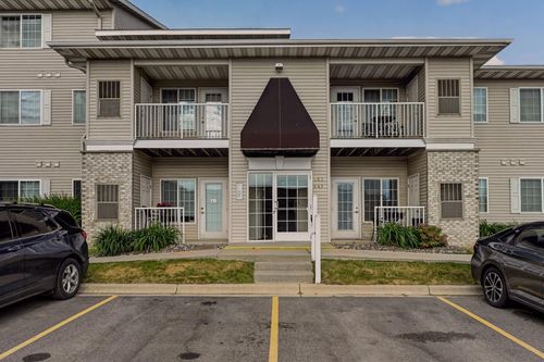a-861 37th Ave Nw, Rochester, MN, 55901-5613 | Card Image