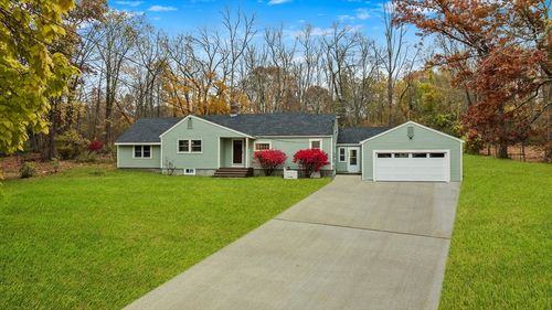 322 River Rd, Andover, MA, 01810-3221 | Card Image