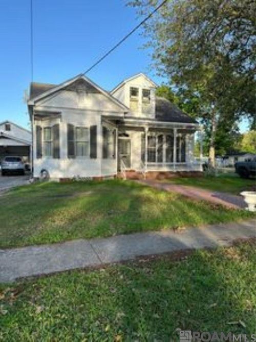 1030 2nd St, Morgan City, LA, 70380-3120 | Card Image