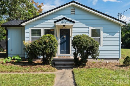 1042 Old Us Hwy 70 W, Black Mountain, NC, 28711-2518 | Card Image
