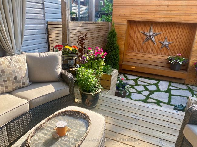 38 Earl Grey Rd, House attached with 3 bedrooms, 2 bathrooms and null parking in Toronto ON | Image 40