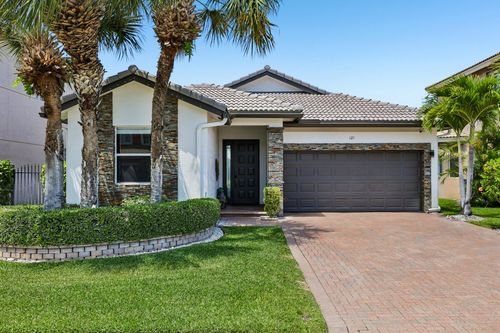 121 Bellezza Ter, Royal Palm Beach, FL, 33411-4315 | Card Image