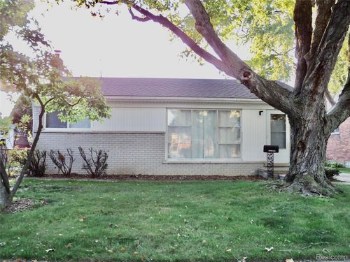 29221 Mark Ave, Madison Heights, MI, 48071-4469 | Card Image