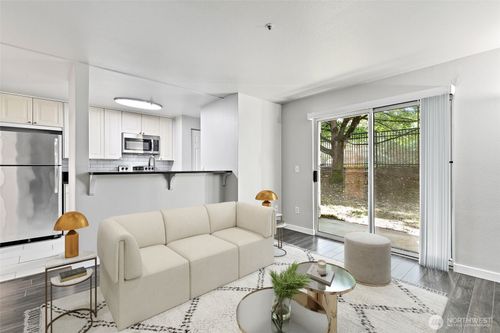 apt-m103-7453 Newcastle Golf Club Rd, Newcastle, WA, 98059-3187 | Card Image