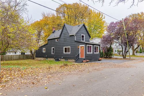 46 Dewey Ave, Irondequoit, NY, 14617-1702 | Card Image