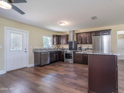 27550 W First Avenue, House other with 3 bedrooms, 2 bathrooms and null parking in Hilliard FL | Image 3