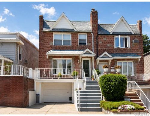 51-74 72nd Place, New York, NY, 11377 | Card Image