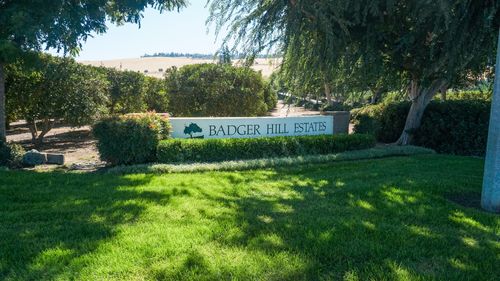 38 High Sierra Dr, Exeter, CA, 93221-9793 | Card Image