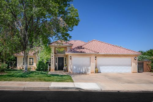 3034 Swiss Dr, Santa Clara, UT, 84765-5172 | Card Image
