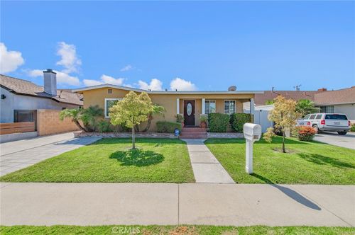 10530 Newville Ave, Downey, CA, 90241-3043 | Card Image
