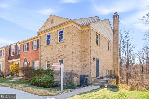 9984 Whitewater Dr, BURKE, VA, 22015-1805 | Card Image