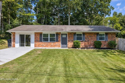 5213 Foxwood Rd, Knoxville, TN, 37921-4021 | Card Image