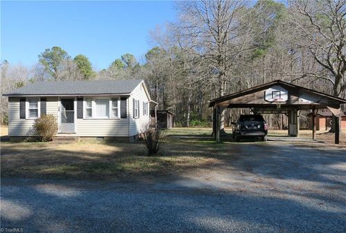 126 J Nettie Dr, Lexington, NC, 27292-0226 | Card Image