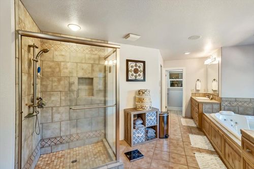 3320 Chipmunk Trail, Georgetown, CA, 95634 | Card Image