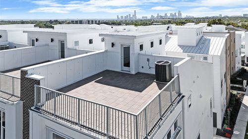 3822 Berkman Dr, Austin, TX, 78723-4496 | Card Image