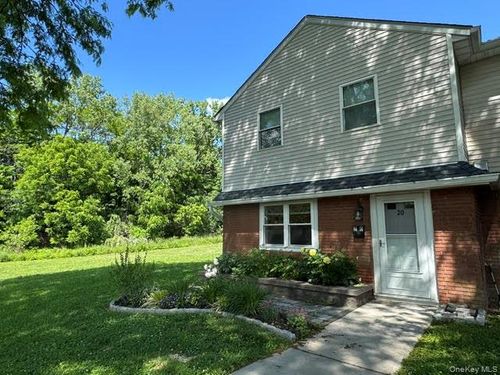 20 Marshall Dr, Cornwall, NY, 12518-2000 | Card Image