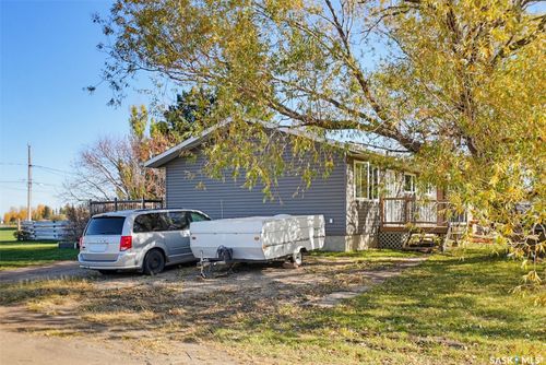 214 8th Avenue W, Watrous, SK, S0K4T0 | Card Image