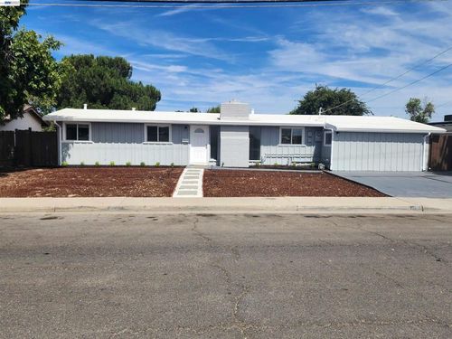 1238 Maryland Ave, Los Banos, CA, 93635-3925 | Card Image