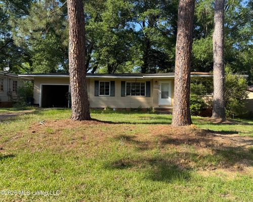 918 Stuart St, Jackson, MS, 39204-5235 | Card Image