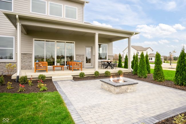 Photo is of similar plan, actual home features may vary. | Image 27