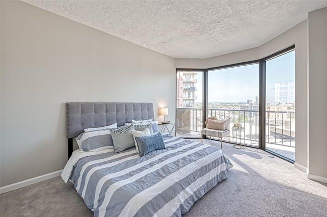 APT-1002 - 3350 Mccue Rd, Condo with 2 bedrooms, 2 bathrooms and 2 parking in Houston TX | Image 14