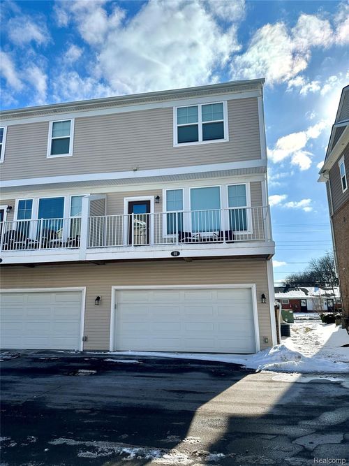 unit-69-2500 Normandy Rd, Royal Oak, MI, 48073-1883 | Card Image