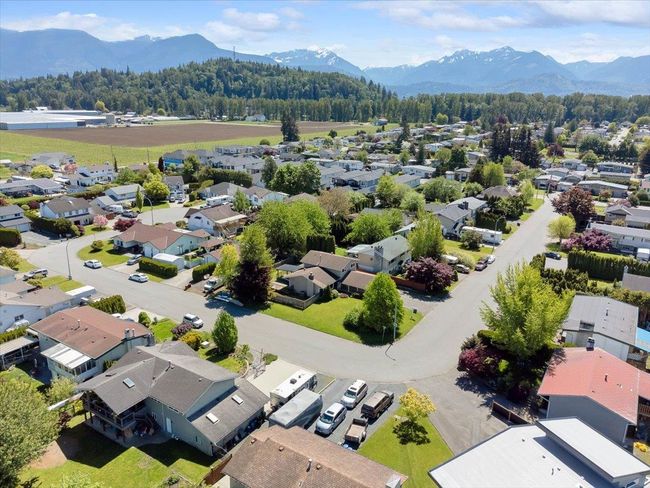 10488 Glasgow Street, House other with 3 bedrooms, 2 bathrooms and 10 parking in Chilliwack BC | Image 9
