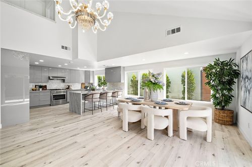 39 Cape Cod, Irvine, CA, 92620-2713 | Card Image