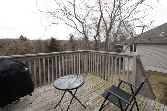 28 Kyle Crt, House other with 2 bedrooms, 1 bathrooms and 4 parking in Frankford ON | Image 22