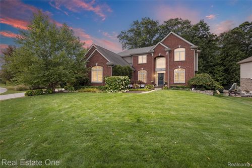 5778 Strawberry Cir, Commerce Township, MI, 48382-5504 | Card Image