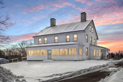 240 Main Ave, South Hampton, NH, 03827-3504 | Card Image