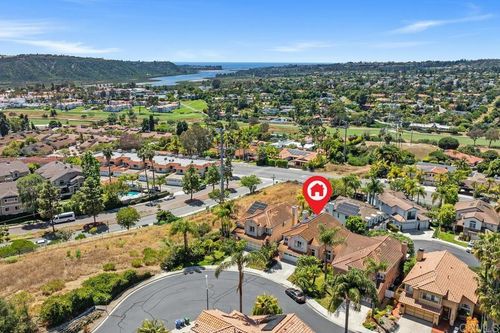 7085 Murillo Ln, Carlsbad, CA, 92009-6602 | Card Image