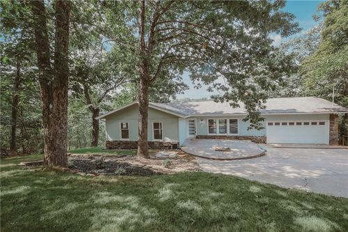 22 Pembroke Ln, Bella Vista, AR, 72715-8824 | Card Image