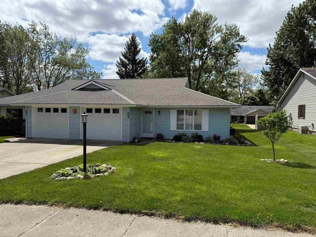 607 Pine Run, Condo with 2 bedrooms, 1 bathrooms and null parking in Angola IN | Image 5