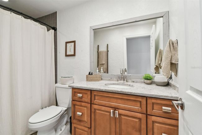 Bathroom 2 | Image 24