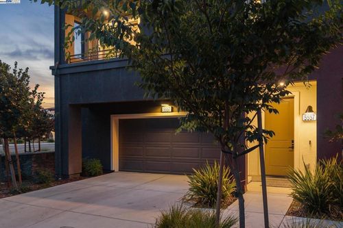 5557 Dublin Blvd, Dublin, CA, 94568-7152 | Card Image