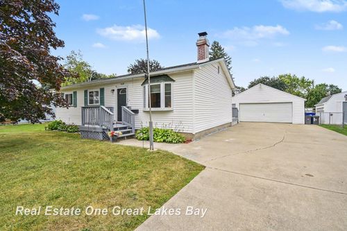 1639 Riviera St, Saginaw, MI, 48604-1654 | Card Image