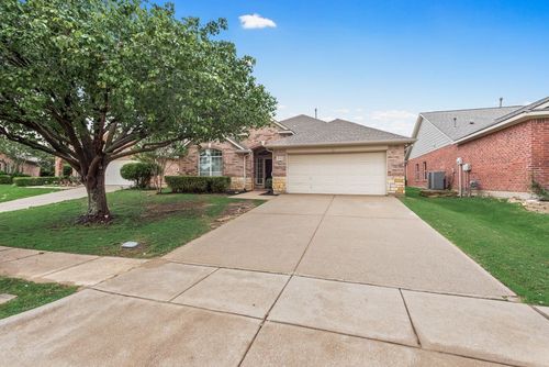 10441 Stoneside Trl, Fort Worth, TX, 76244-6371 | Card Image