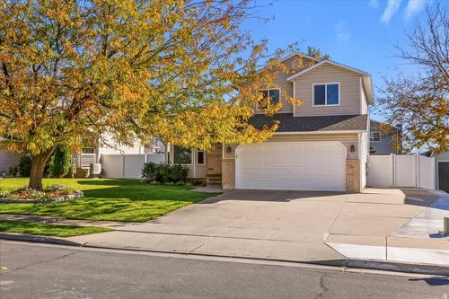 685 Pheasant View Dr, Layton, UT, 84041-7414 | Card Image