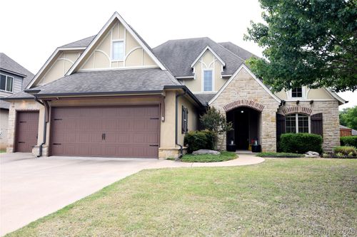 2404 140th Pl, Bixby, OK, 74008-3649 | Card Image