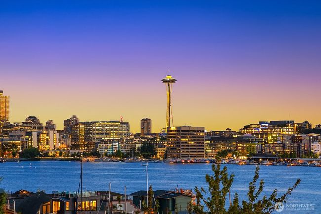 B - 2236 Fairview Ave E, Townhouse with 3 bedrooms, 4 bathrooms and null parking in Seattle WA | Image 20