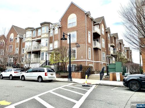 200 Dey St, Harrison, NJ, 07029-1884 | Card Image