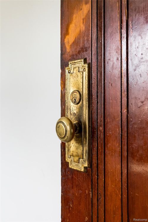 4654 Haverhill St, Detroit, MI, 48224-3520 | Card Image