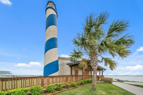 3129 Camp Hulen Dr, Palacios, TX, 77465 | Card Image