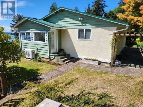 367 Pine St, Alert Bay, BC, V0N2R0 | Card Image