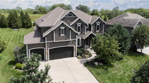 16825 Stearns St, Overland Park, KS, 66221-8535 | Card Image