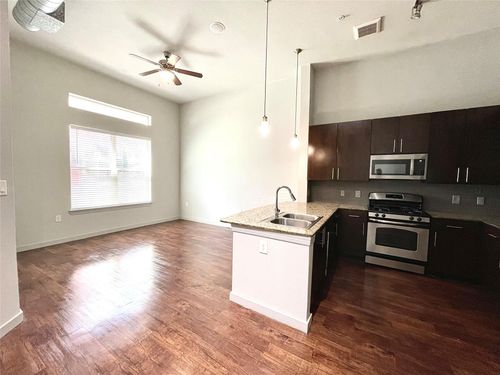 153-2525 Mccue Rd, Houston, TX, 77056-5107 | Card Image