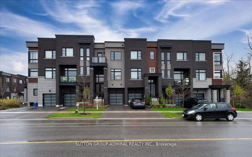 131 Lebovic Campus Dr, Maple, ON, L6A5A4 | Card Image