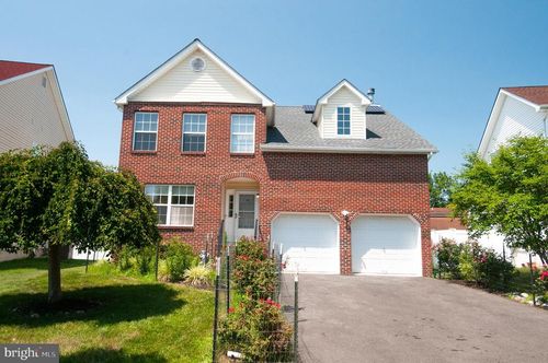 17 Yorkshire Village Rd, LAWRENCE TOWNSHIP, NJ, 08648-1327 | Card Image