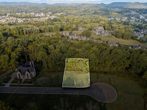 8525 Blanton Ct, College Grove, TN, 37046-2037 | Card Image